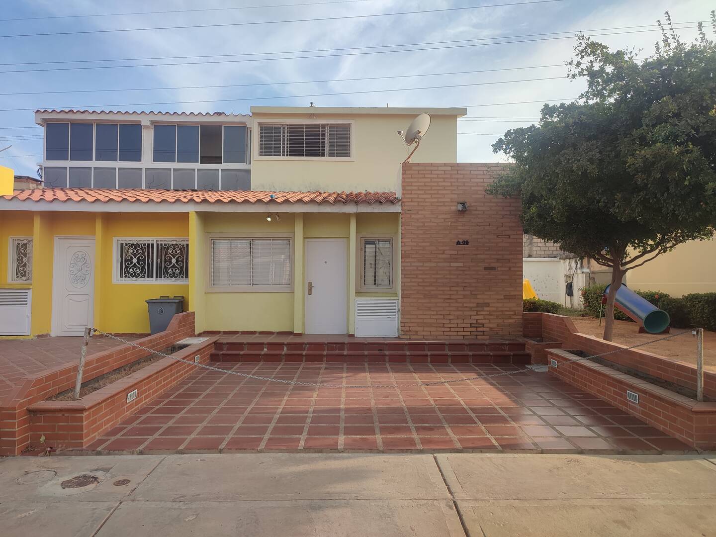 #95 - Casa de dos o más pisos para Venta en Maracaibo - V