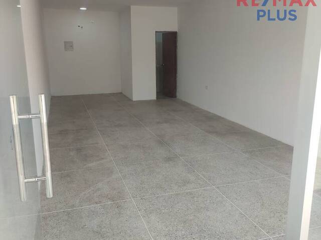#323 - Punto Comercial para Alquiler en Maracaibo - V - 2