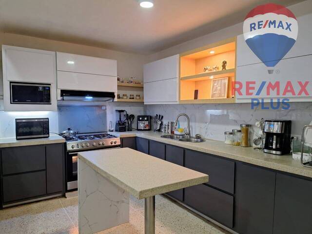 #367 - Casa de dos o más pisos para Venta en Maracaibo - V - 1