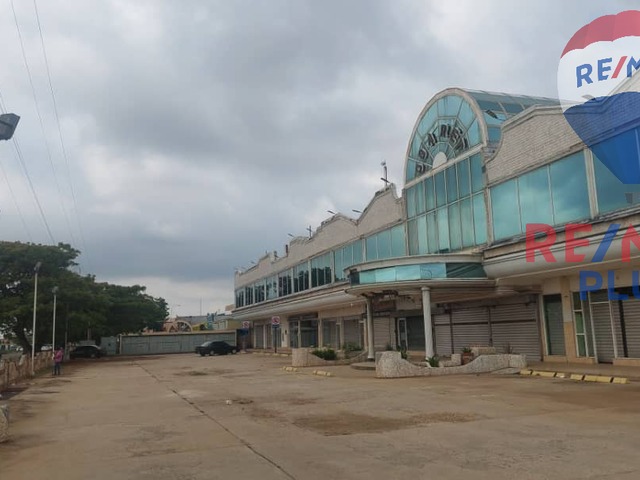 #414 - Conjunto Comercial para Venta en Maracaibo - V - 2