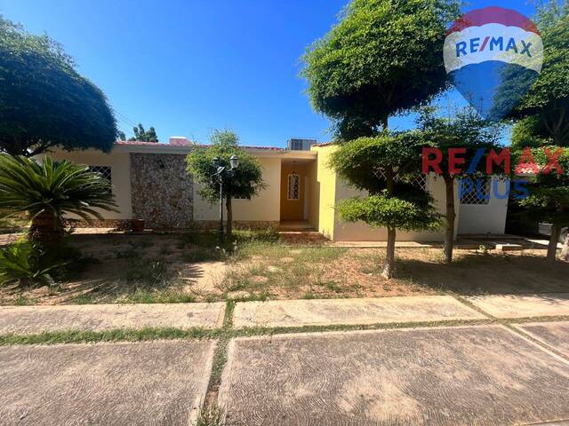 Venta en Urbanización Lago Mar Beach - Maracaibo