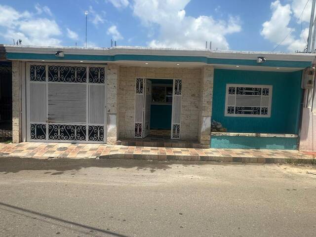 #465 - Casa para Alquiler en Maracaibo - V - 2